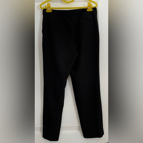 Trouvé | Black Pleated Tapered Ankle Pants | Size 4 - Picture 3 of 3